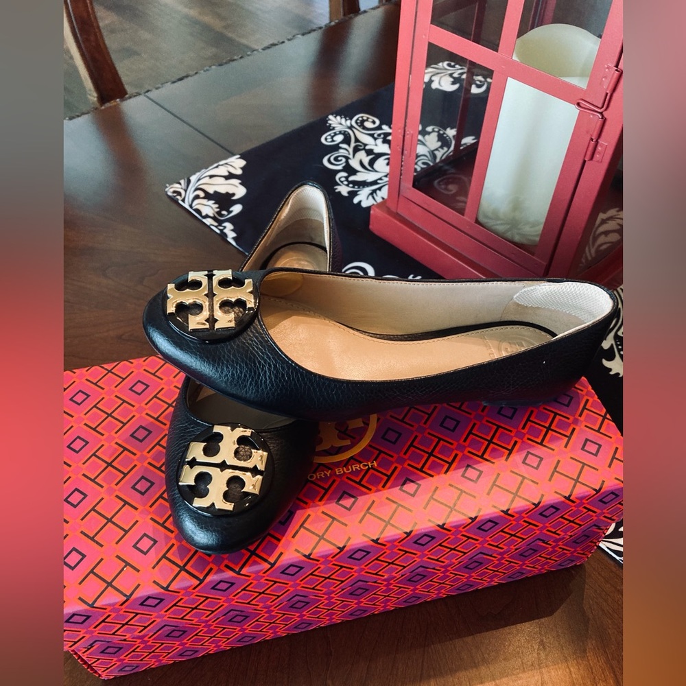 Tori Burch Claire Leather Black Ballet Flats NWOT - Picture 3 of 10